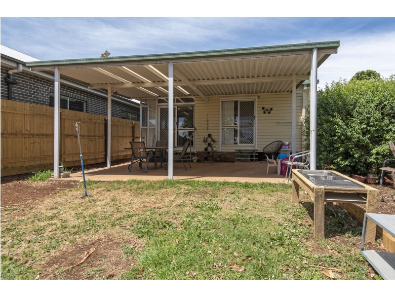 19 Weetwood Street, Newtown QLD 4350