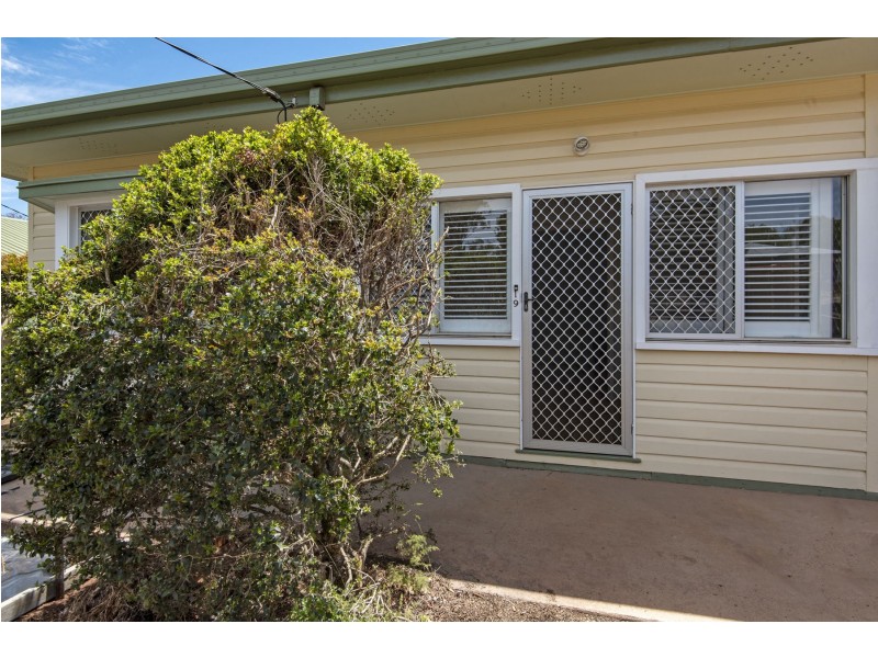 19 Weetwood Street, Newtown QLD 4350