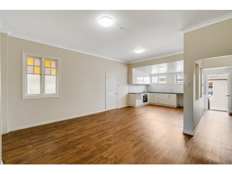 2 Wombyra Street, Newtown QLD 4350