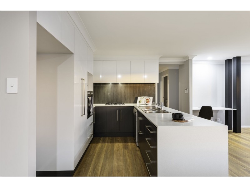 13 Grace View Street, Darling Heights QLD 4350