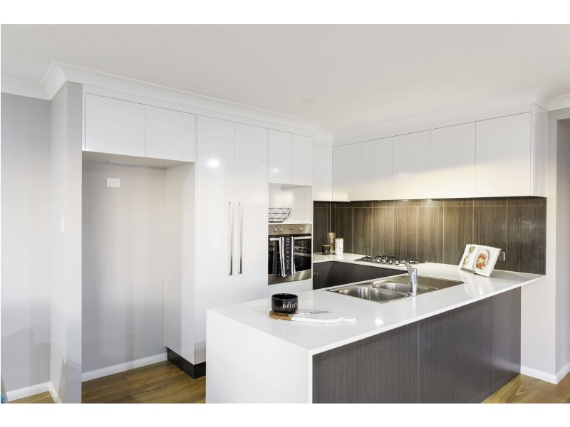 13 Grace View Street, Darling Heights QLD 4350