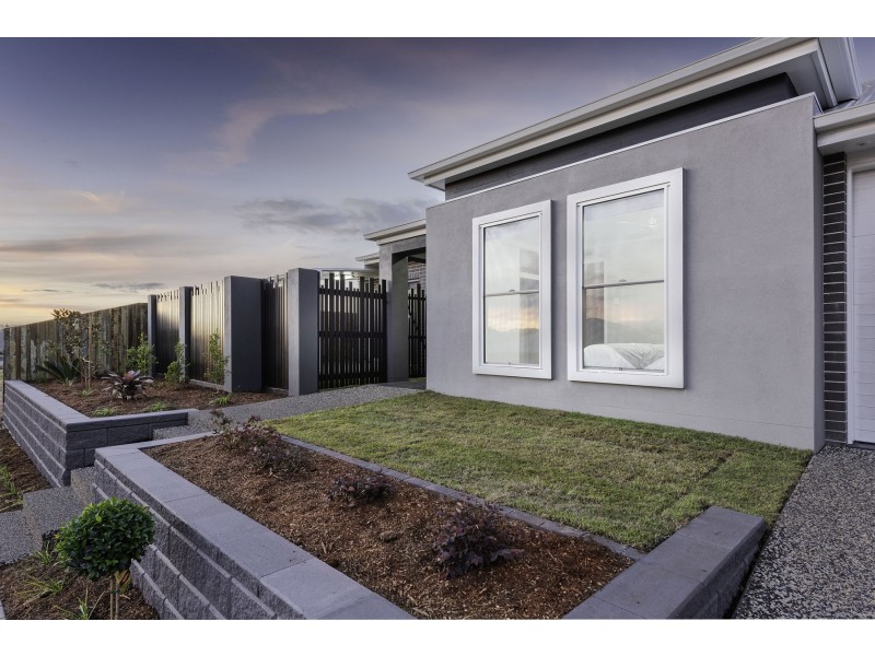 13 Grace View Street, Darling Heights QLD 4350