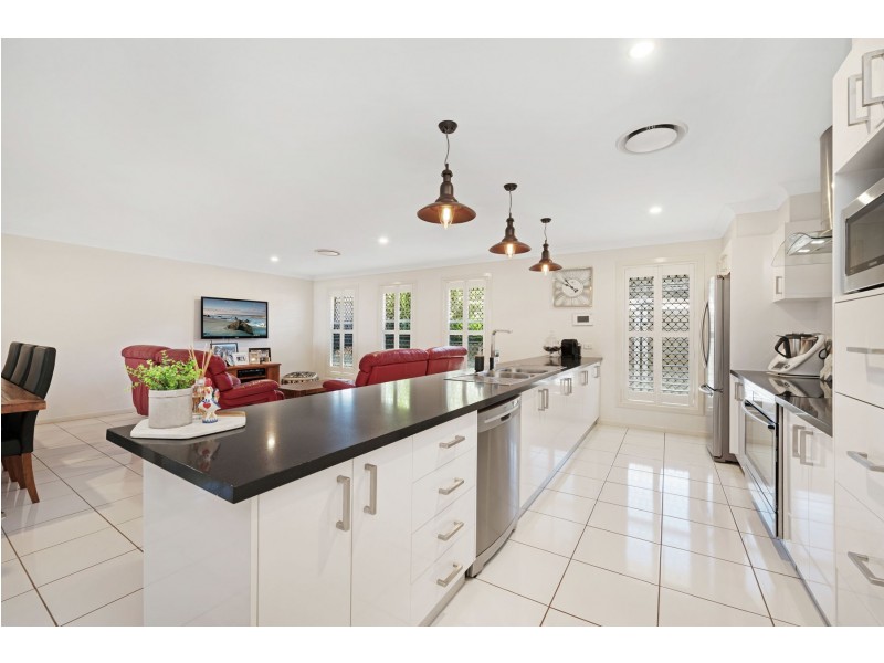 48 Sommariva Street, Westbrook QLD 4350