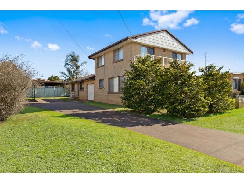 Units 1 & 2, 20 Lavena Drive, Darling Heights QLD 4350