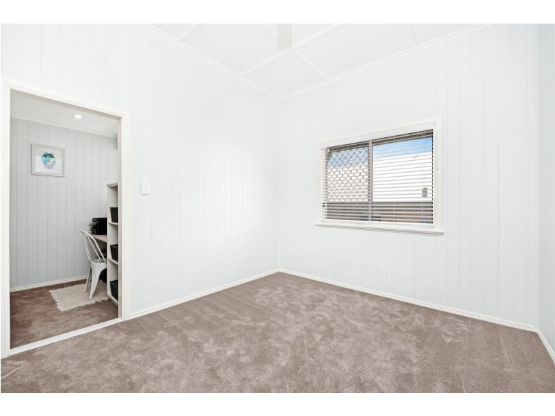 136 Perth Street, South Toowoomba QLD 4350