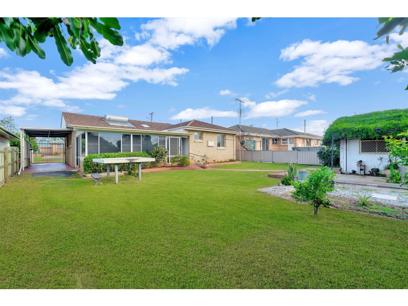 9 Canberra Street, Harristown QLD 4350