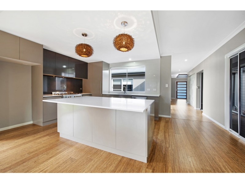 3 McGee Drive, Kearneys Spring QLD 4350