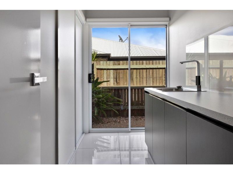 3 McGee Drive, Kearneys Spring QLD 4350