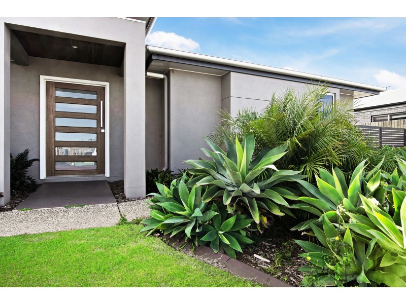 3 McGee Drive, Kearneys Spring QLD 4350