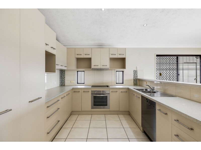 779 Greenwattle Street, Glenvale QLD 4350