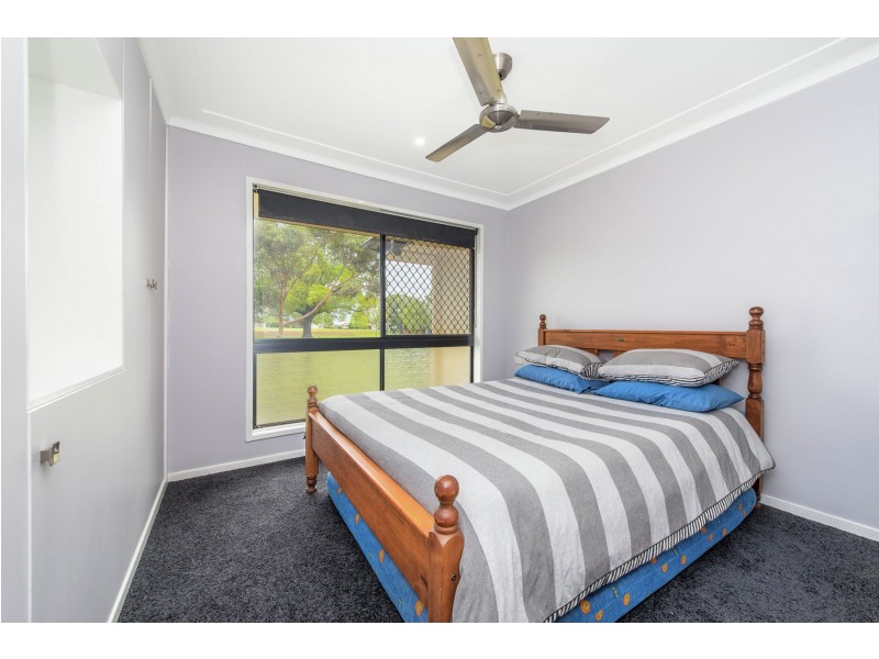 10 Allison Street, Harristown QLD 4350