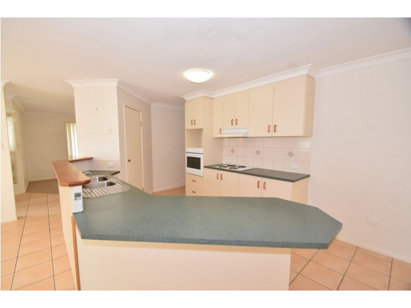 28 Wood Drive, Middle Ridge QLD 4350