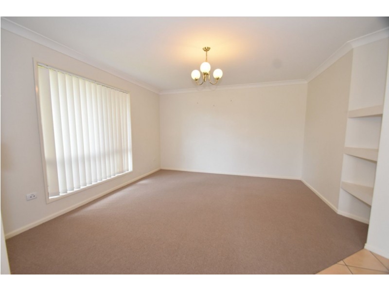28 Wood Drive, Middle Ridge QLD 4350
