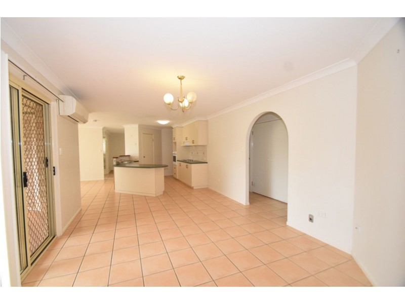 28 Wood Drive, Middle Ridge QLD 4350