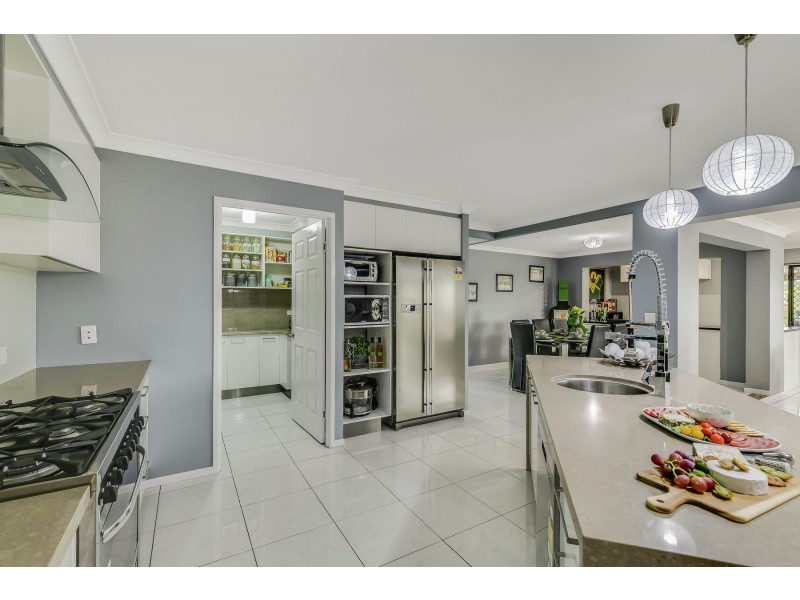 22 Parkway Drive, Highfields QLD 4352