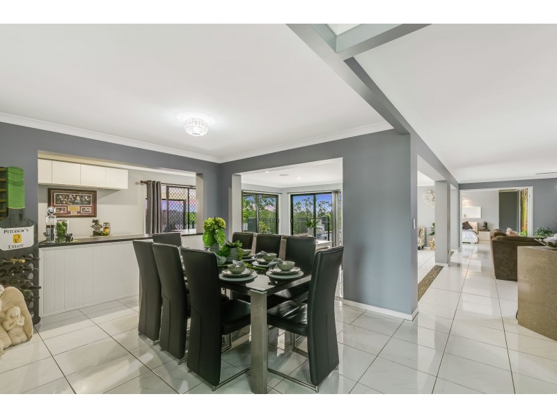 22 Parkway Drive, Highfields QLD 4352