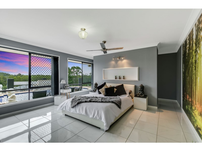 22 Parkway Drive, Highfields QLD 4352