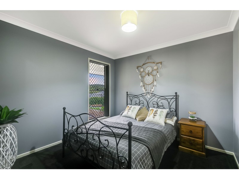 22 Parkway Drive, Highfields QLD 4352