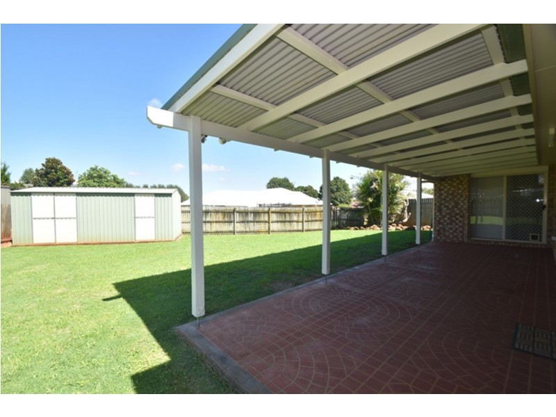 17 Poppy Court, Middle Ridge QLD 4350