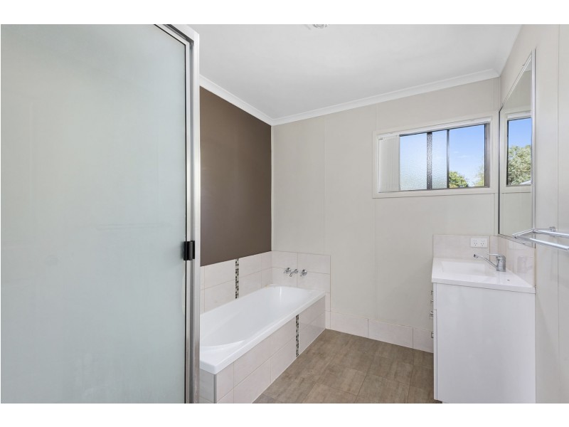 6 Tedman Road, Clifton QLD 4361