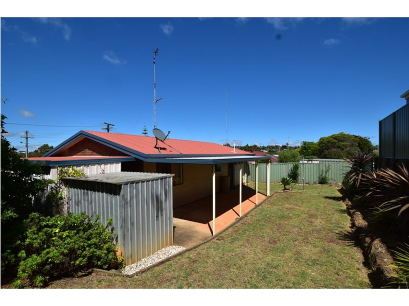 9 Sapphire Court, Kearneys Spring QLD 4350