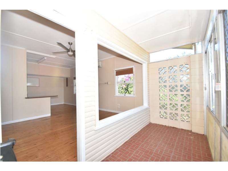 42 Tara Street, Wilsonton QLD 4350