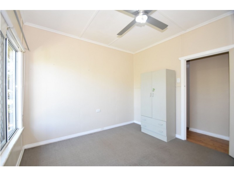 42 Tara Street, Wilsonton QLD 4350