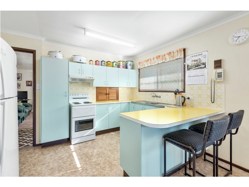 376 Hume Street, Centenary Heights QLD 4350