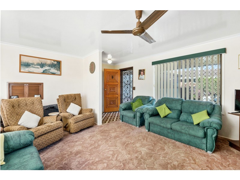 376 Hume Street, Centenary Heights QLD 4350