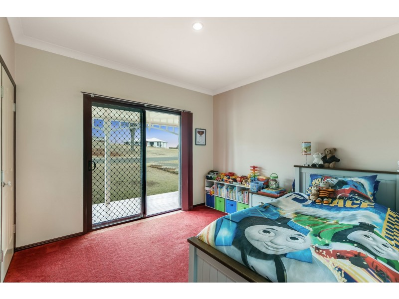28 Panoramic Drive, Preston QLD 4352