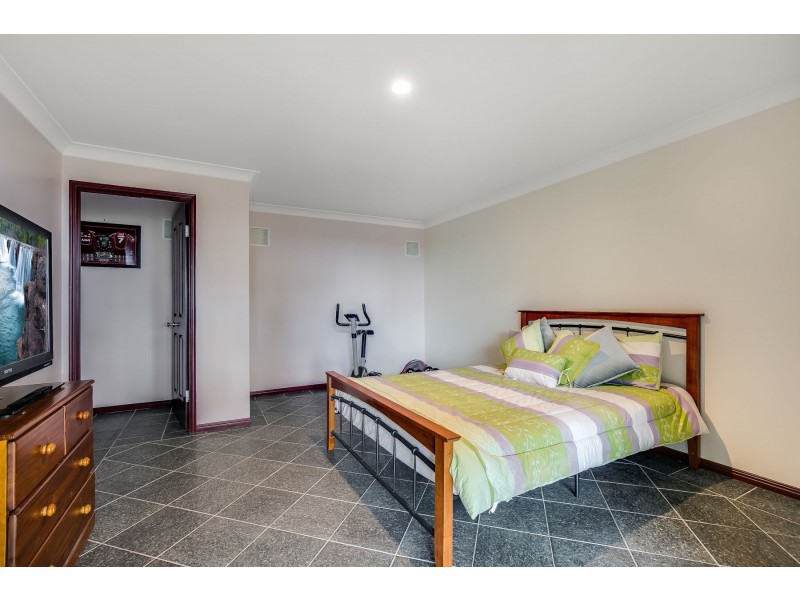 28 Panoramic Drive, Preston QLD 4352