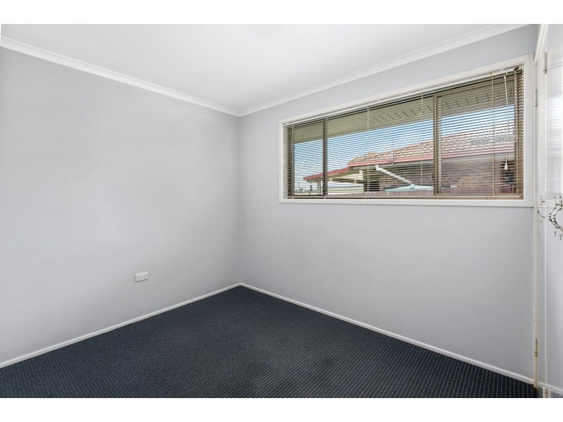 6 Magnolia Street, Centenary Heights QLD 4350