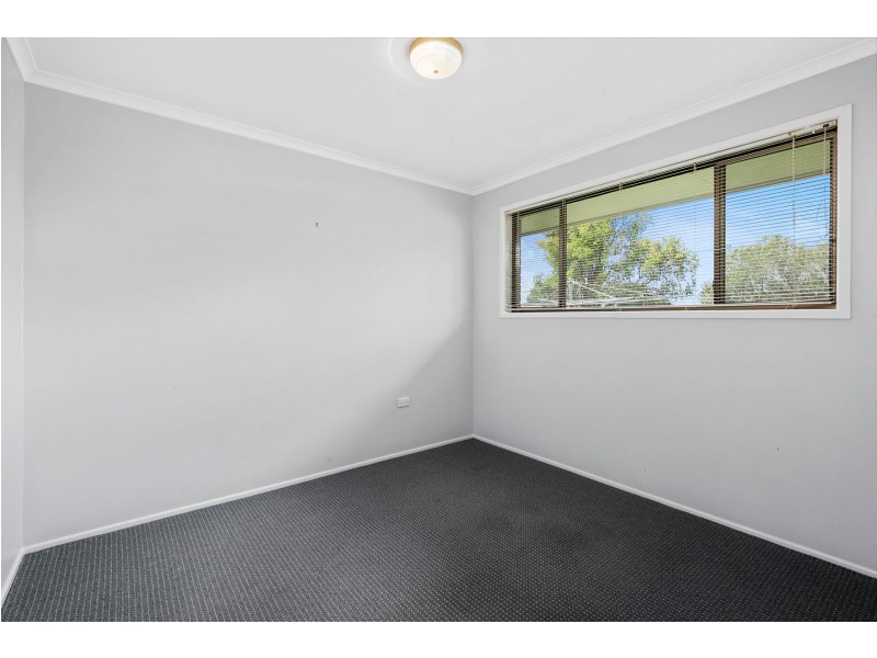 6 Magnolia Street, Centenary Heights QLD 4350