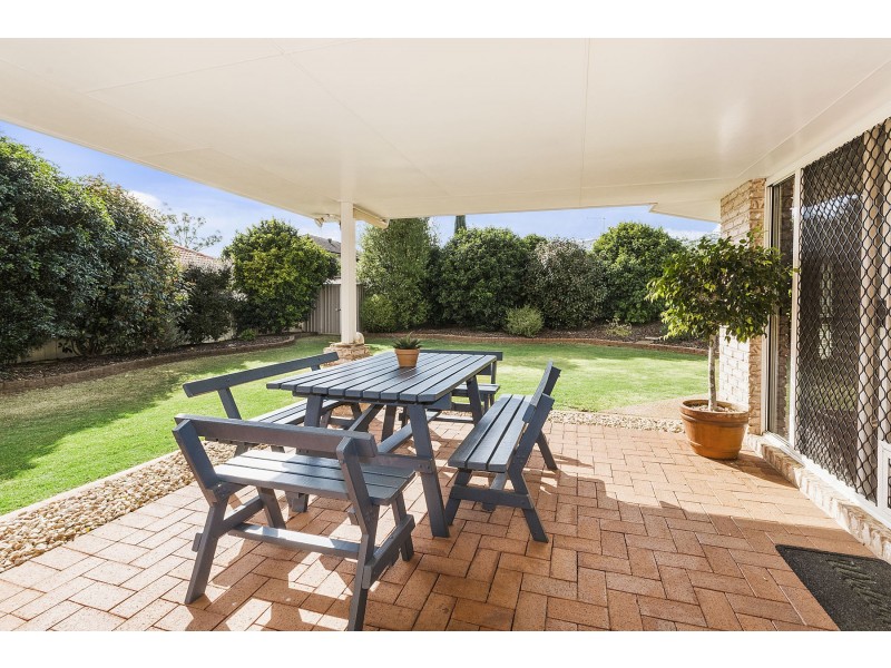 4 Poppy Court, Middle Ridge QLD 4350