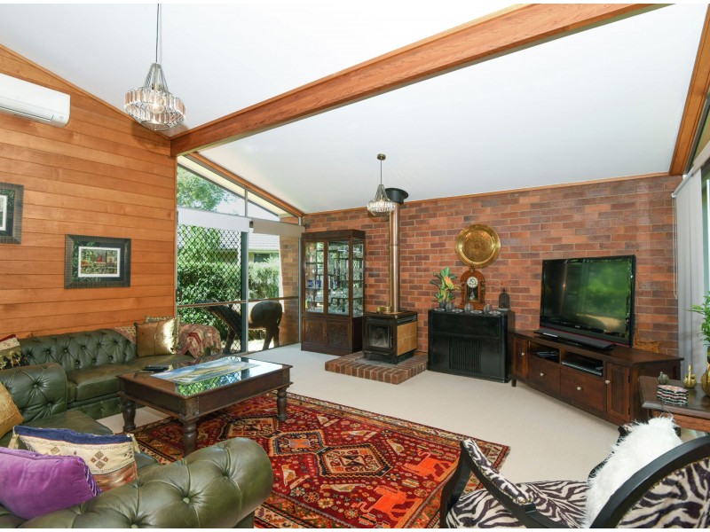 25 Tourist Road, East Toowoomba QLD 4350