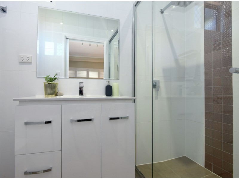 25 Tourist Road, East Toowoomba QLD 4350