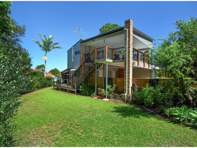 25 Tourist Road, East Toowoomba QLD 4350