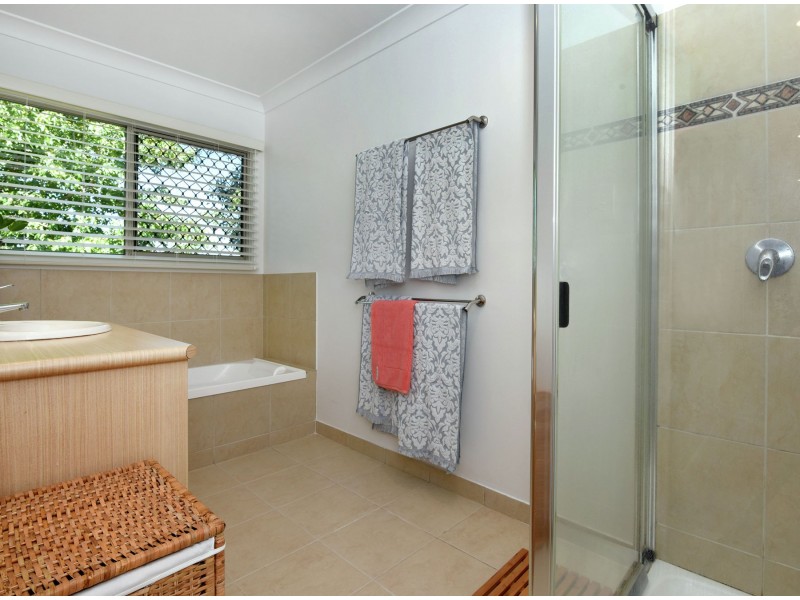 25 Tourist Road, East Toowoomba QLD 4350