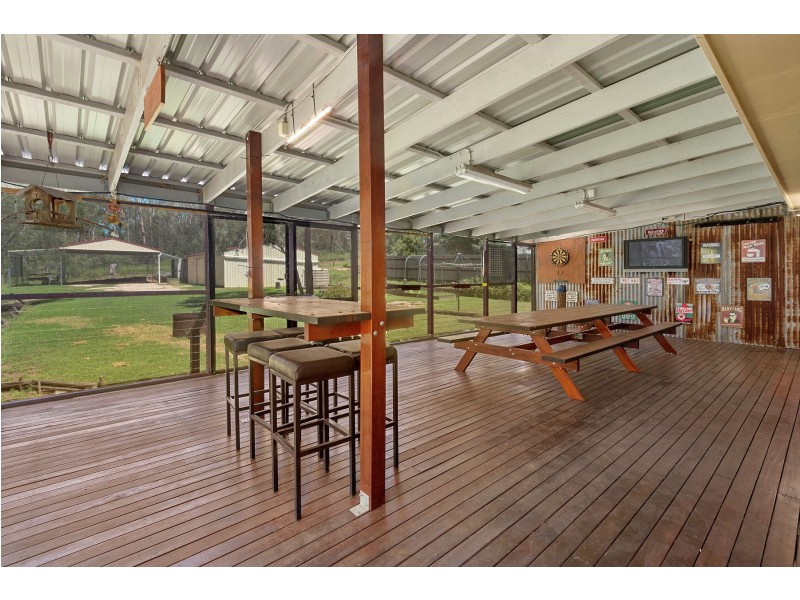 4 Edward Street, Goombungee QLD 4354