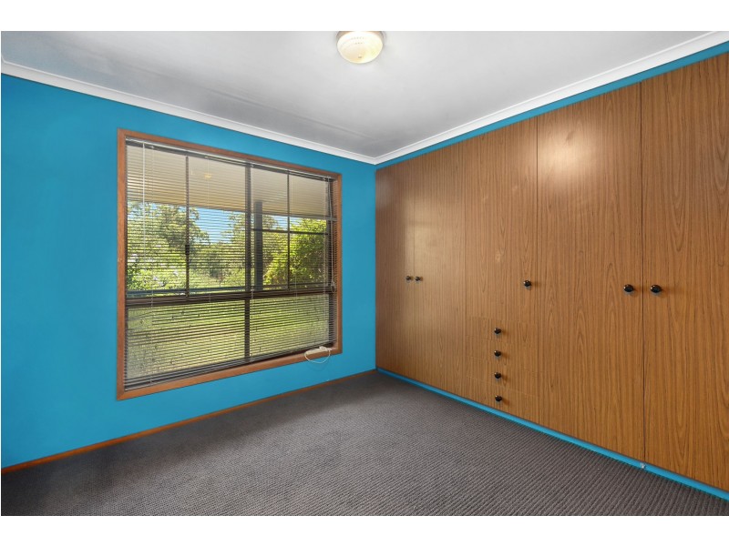 4 Edward Street, Goombungee QLD 4354