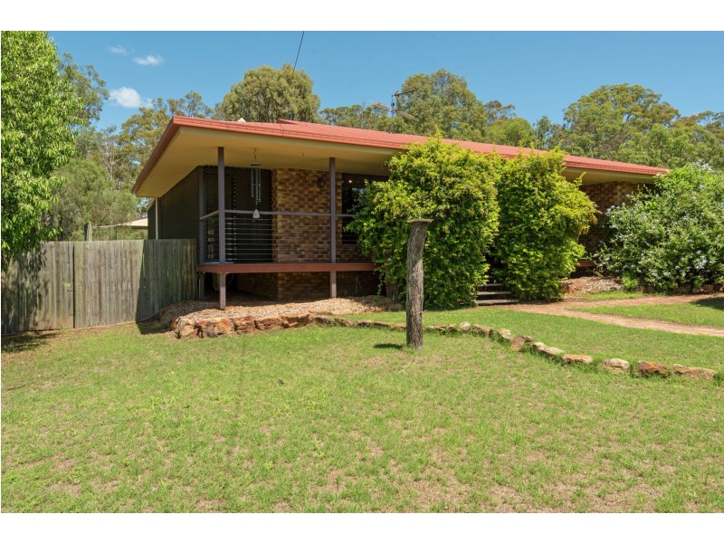 4 Edward Street, Goombungee QLD 4354