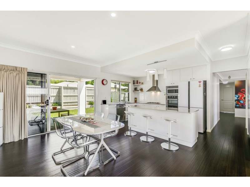 45 Pugh Street, Middle Ridge QLD 4350