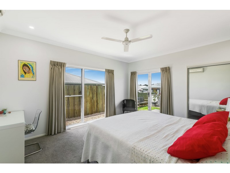 45 Pugh Street, Middle Ridge QLD 4350