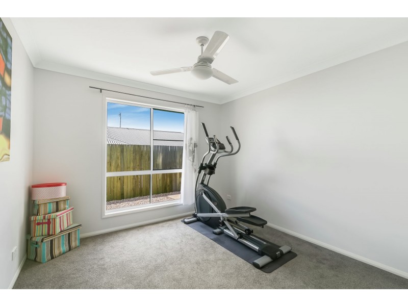 45 Pugh Street, Middle Ridge QLD 4350