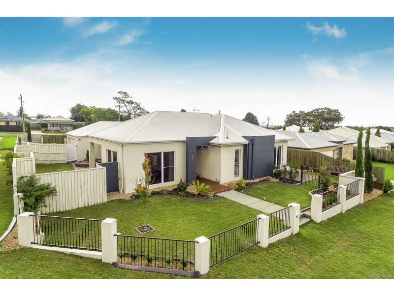 45 Pugh Street, Middle Ridge QLD 4350