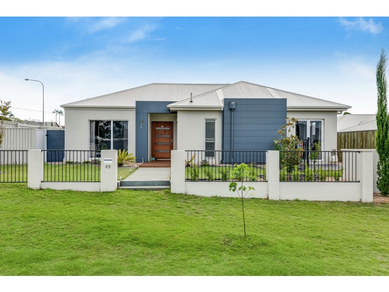 45 Pugh Street, Middle Ridge QLD 4350
