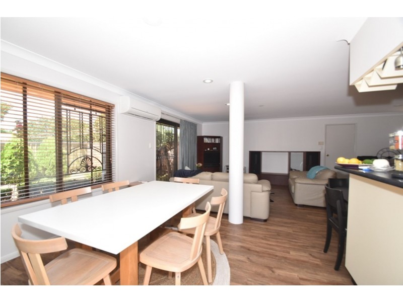 2/1 Broadfoot Street, Kearneys Spring QLD 4350