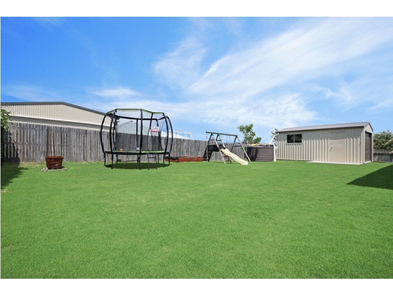 3 Pelling Court, Westbrook QLD 4350