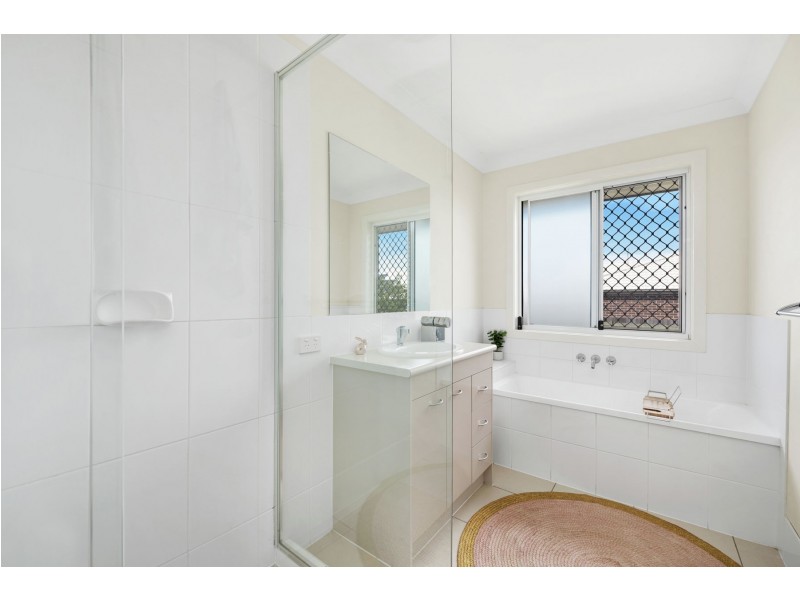 10 Wandoo Crescent, Westbrook QLD 4350