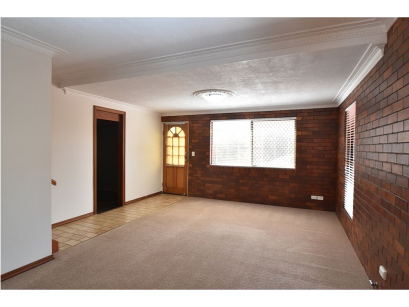 1/21 Hunter Street, Centenary Heights QLD 4350